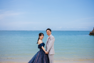 沖縄の光に包まれて - 海風感じるフォトウェディング - 《チャペル＆ビーチ》