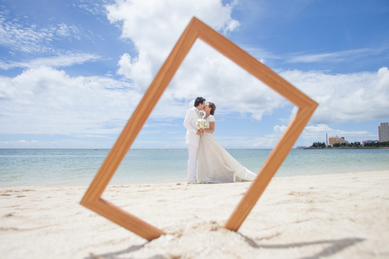 フレームの中の二人