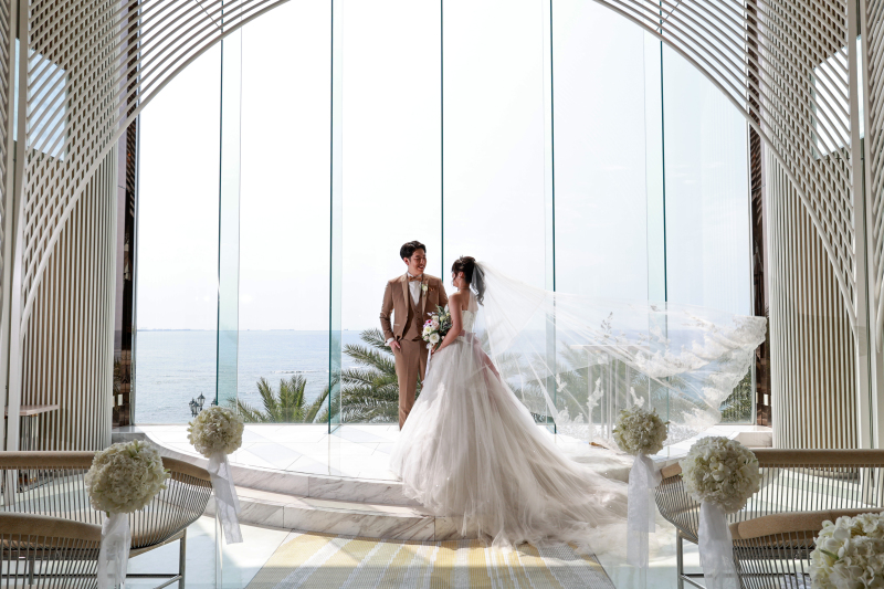 ウェディングドレス&タキシードのご紹介