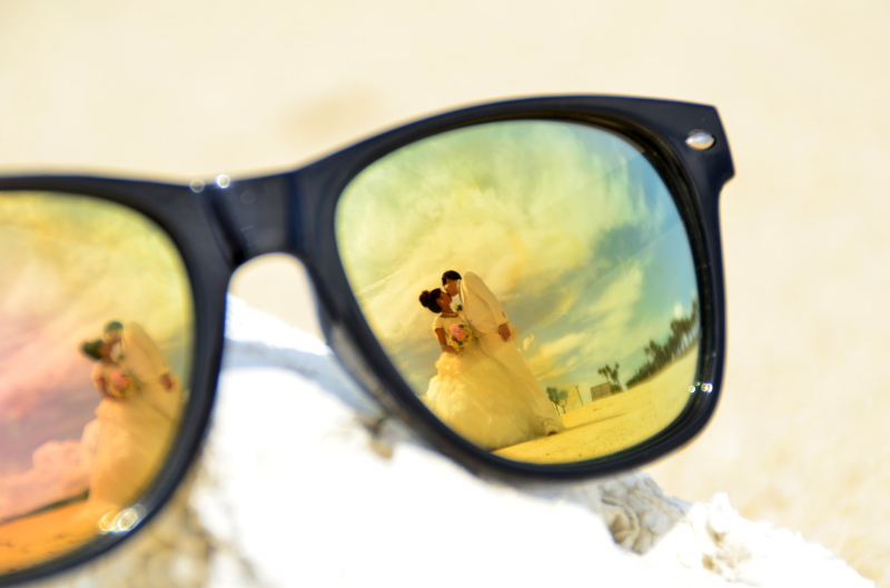 鏡の向こうの世界