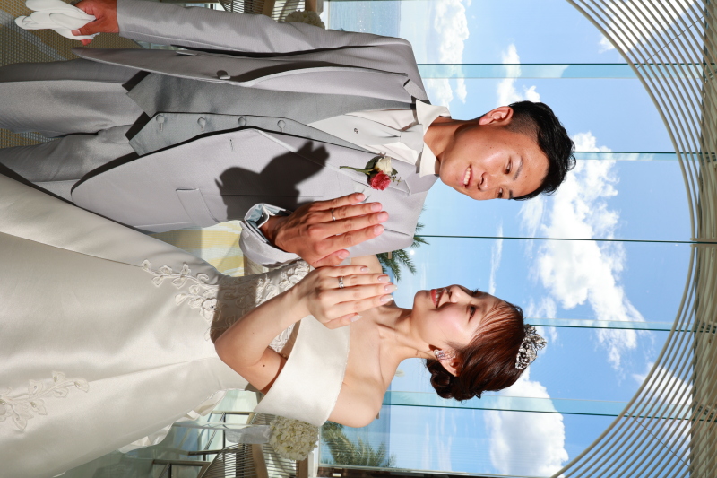 結婚指輪のご披露です☆顔を見合わせて幸せいっぱい