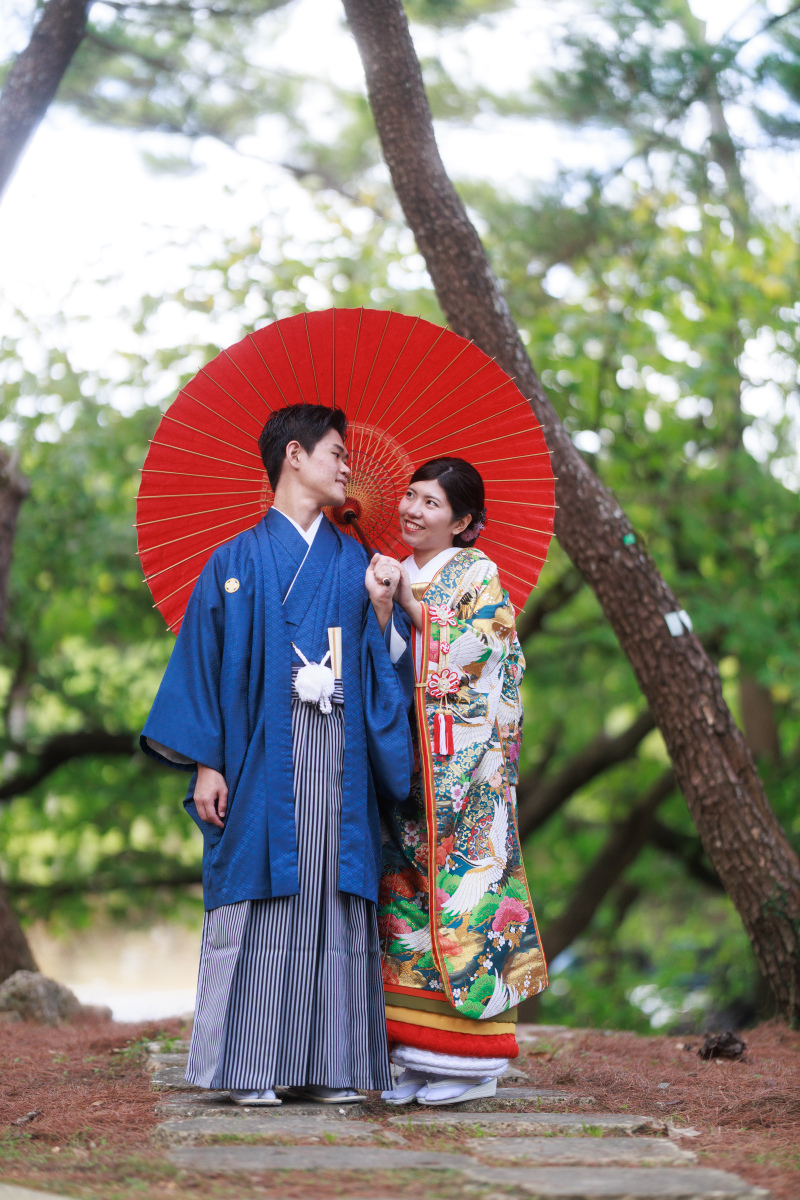 赤い番傘がよくお似合いです(⋈◍＞◡＜◍)。✧♡