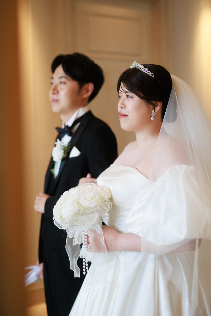 神秘的な雰囲気にちょっぴり緊張したお二人が印象的