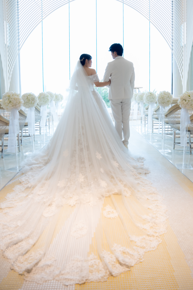 チャペルOPEN♡幸せをかみしめての ご入場です