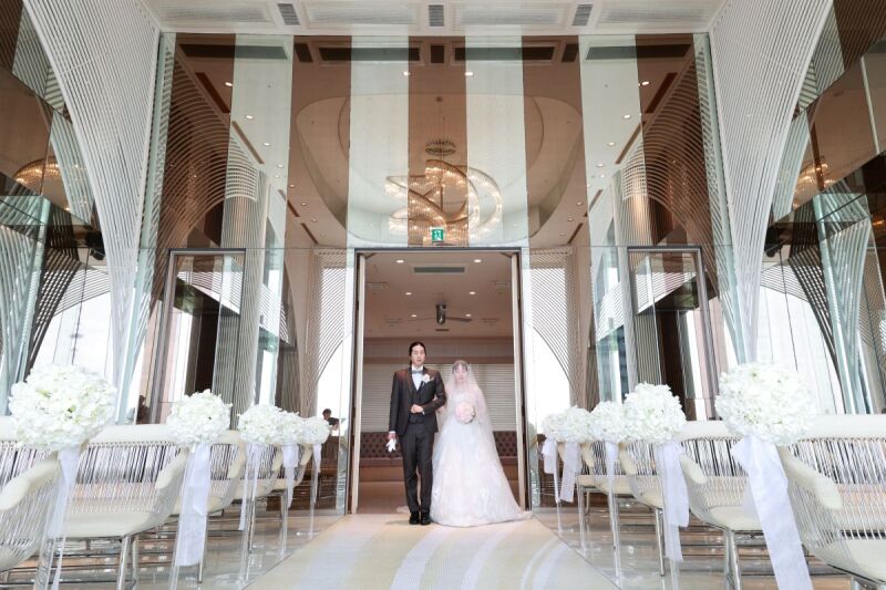 永遠への第一歩、光の中へ