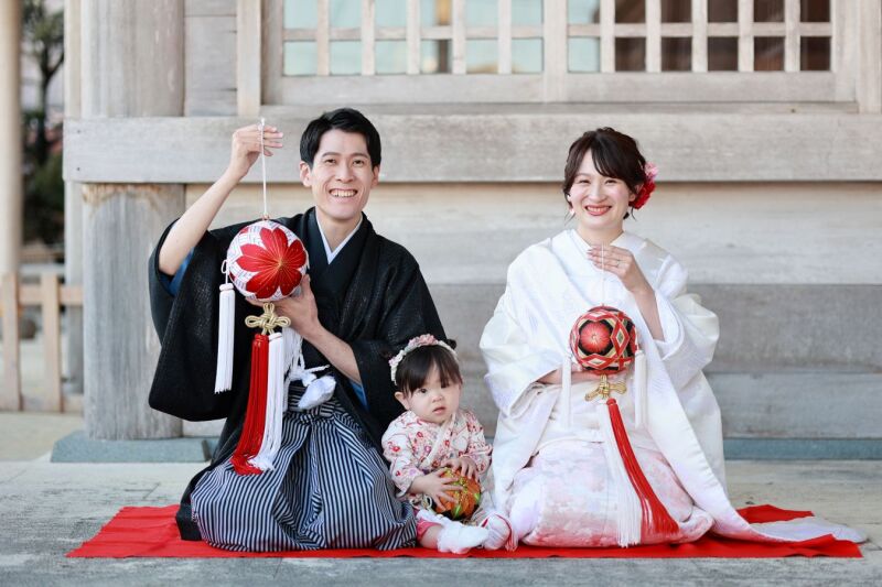 沖縄の伝統を感じながら、家族の未来を祝福♡心温まるフォトウエディング