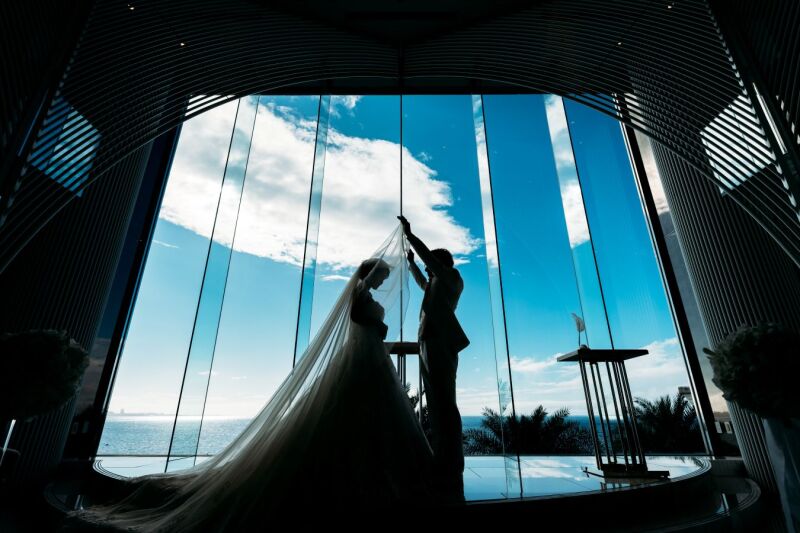 【チャペル&ビーチ*洋装2ペア】ウエディングドレス×カラードレスどちらも選べる♪