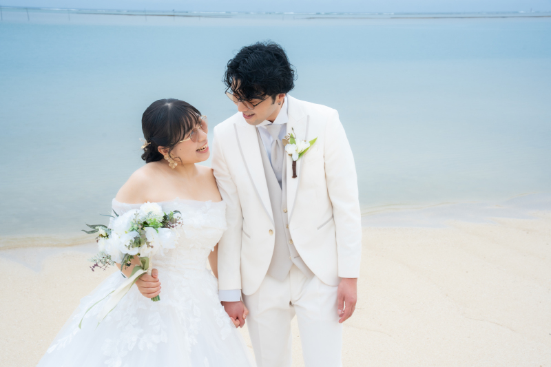 南国の風を感じながら、永遠に忘れない素敵な一日に