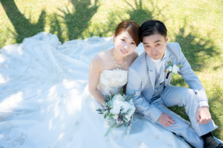 青空と碧海に包まれた愛♡青い海に映える新郎新婦のウエディング撮影に密着しました！