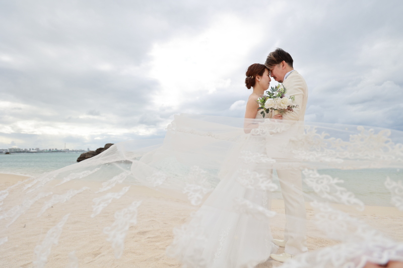 ベールを使って神秘的な雰囲気を♡