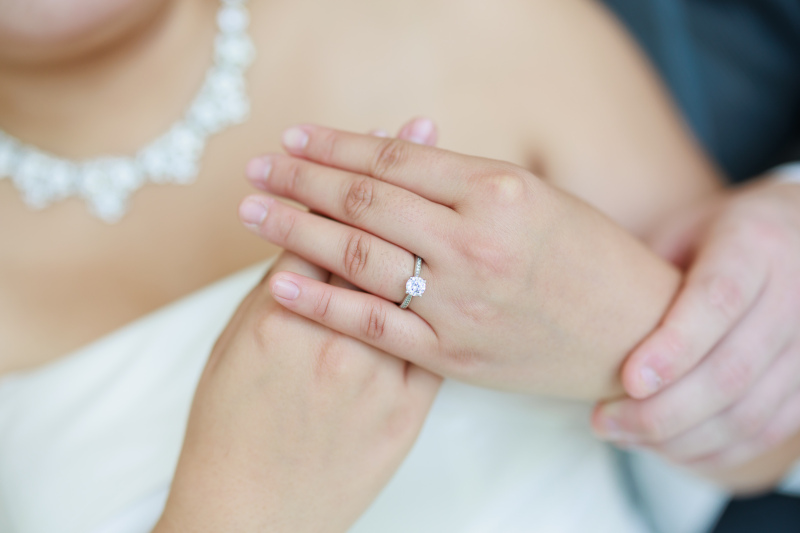 〈挙式風シーンの撮影♪〉挙式で欠かせない指輪交換