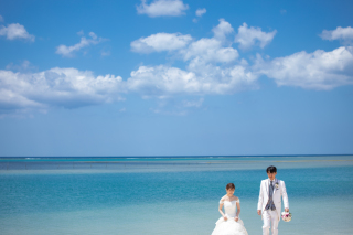チャペル＆ビーチ(ウェディングドレス)