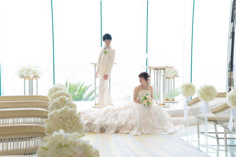 お二人の未来のように明るいチャペル