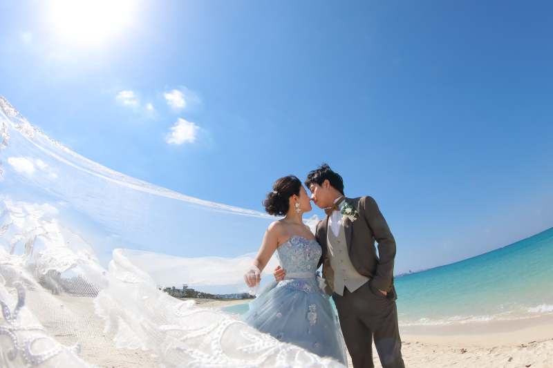 ベールに包まれて