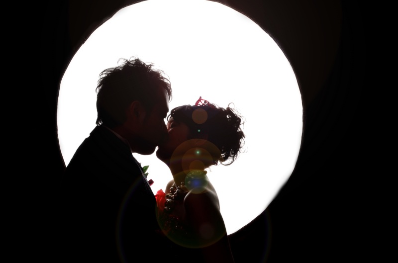 ライトをバックに