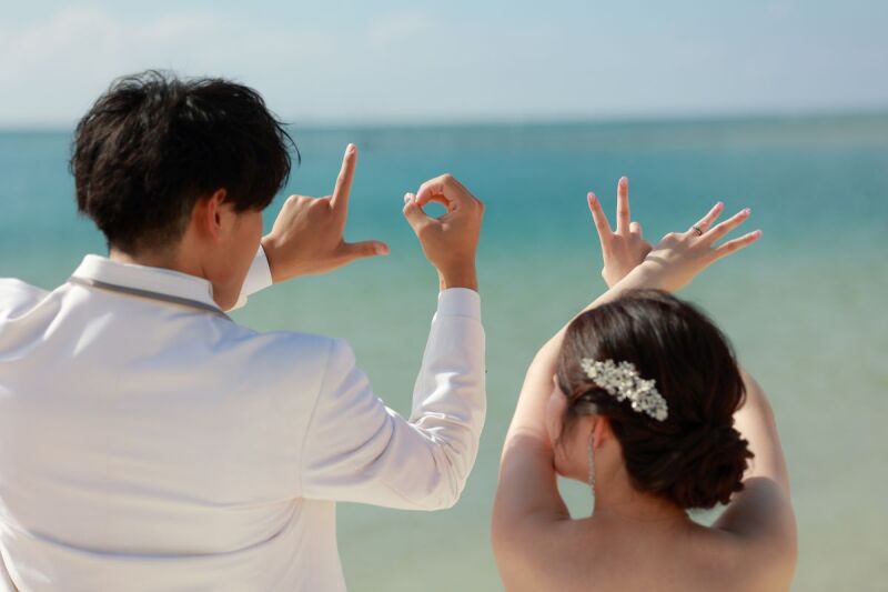 お気に入りのドレスで撮影★楽しい沖縄旅行の思い出が出来ました!!
