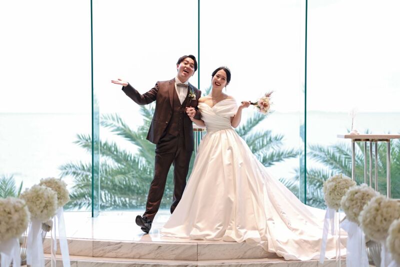 ふたりらしい遊び心が輝くチャペル写真★