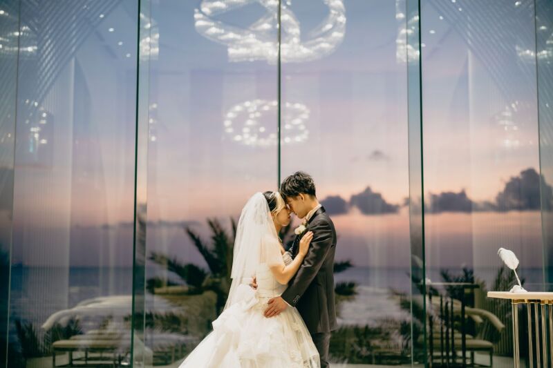 一度見たら忘れられないサンセットの美景をバックに