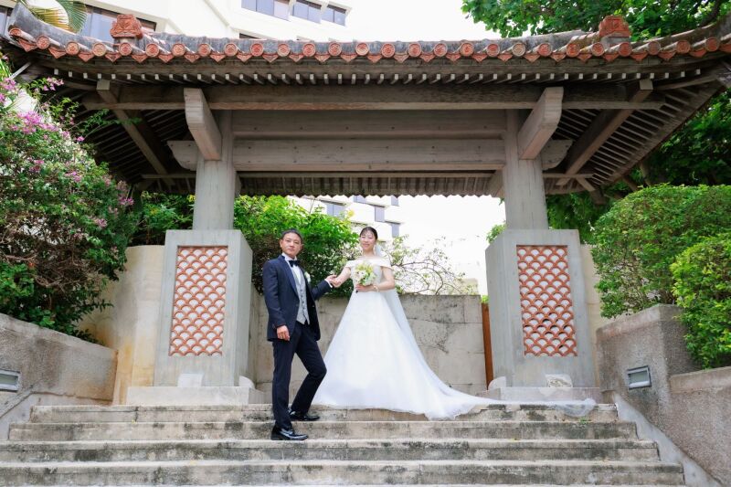 &ldquo; WEDDING 前撮り&rdquo; ナハテラスの自然豊かな緑やプールサイドで広がる幸せ