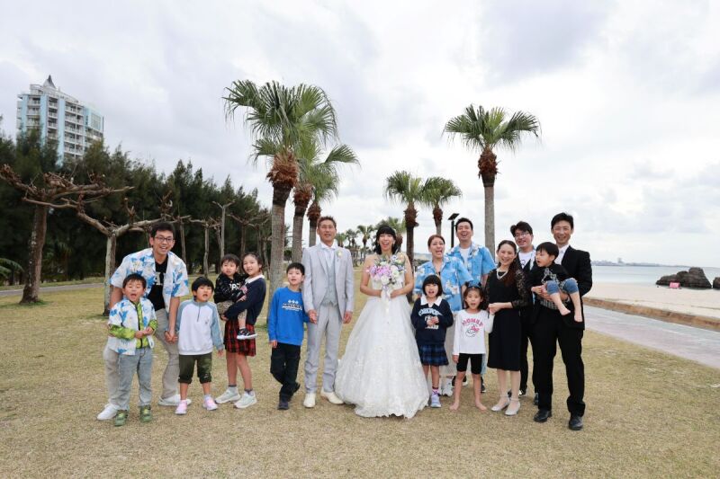 家族の笑顔が織りなす、かけがえのないひととき