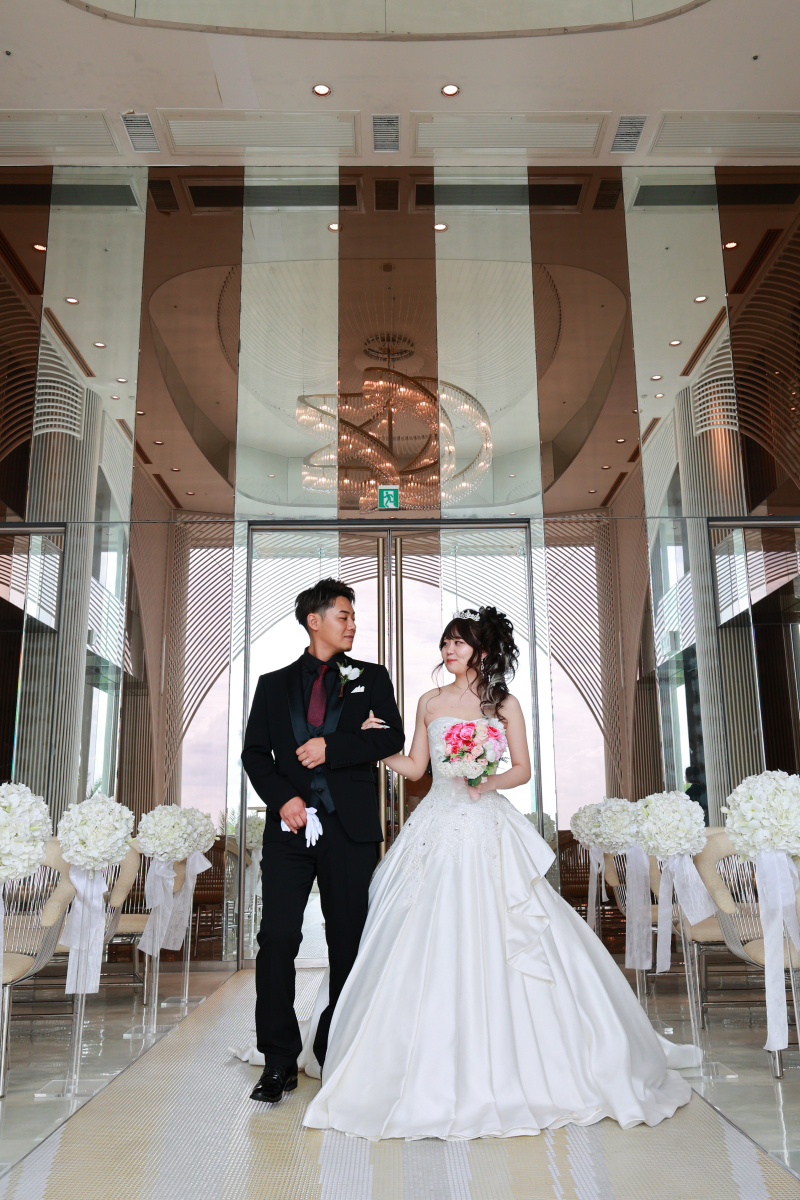 素敵なおふたりが今回ご着用されたお衣装をご紹介*