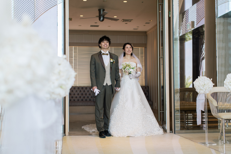 チャペルへの入場シーン♡これからの未来への一歩♡