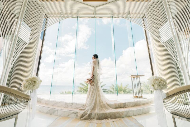 海と光に包まれて