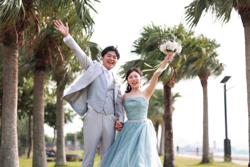 ラストは『結婚しました♡』を伝える元気なポーズで