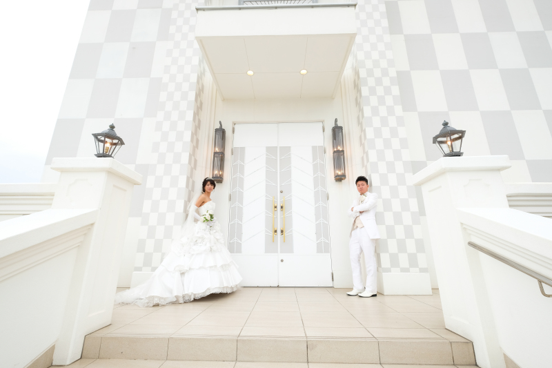 チャペル大扉にて