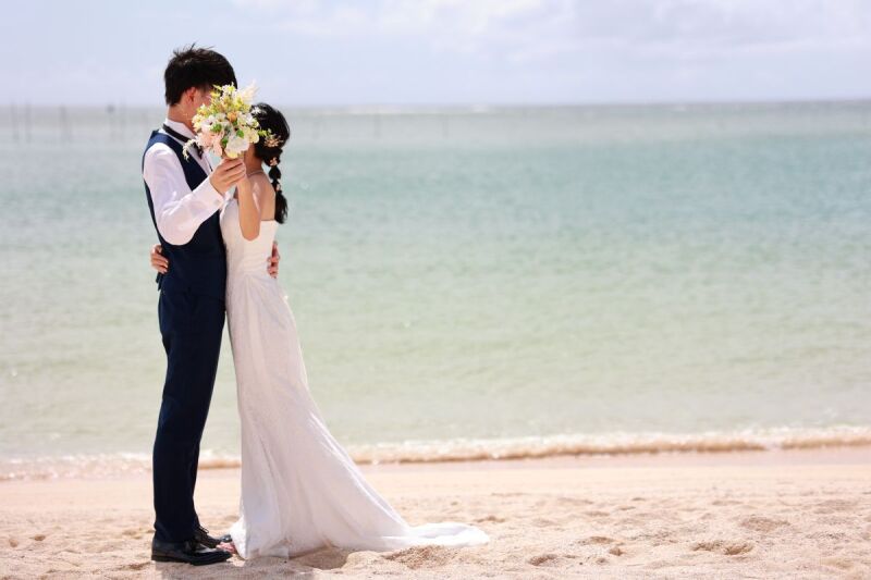 何ともロマンチックな1枚♡ブーケの 向むこう側♡