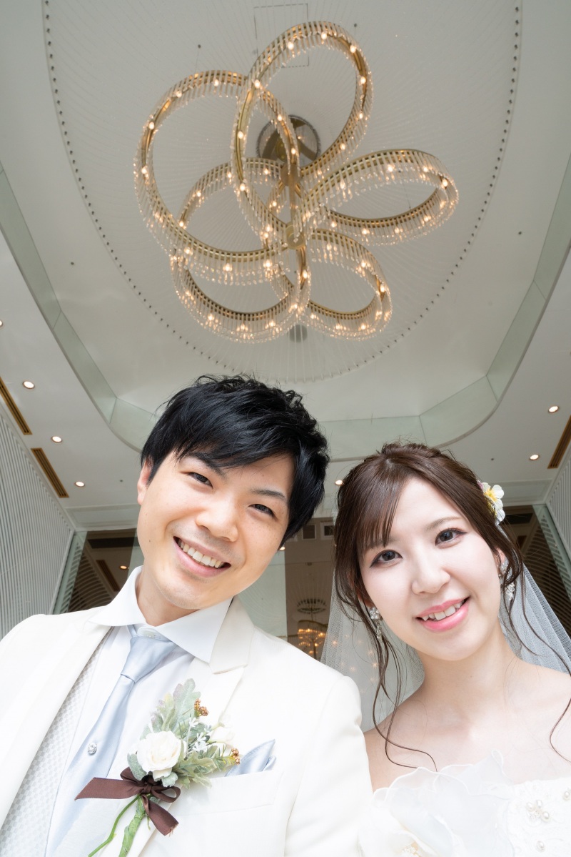 カメラに向かって