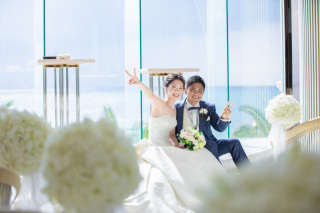 ウェディングドレス＆カラードレス（ファミリーフォト）