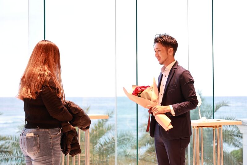 彼女にプロポーズする瞬間