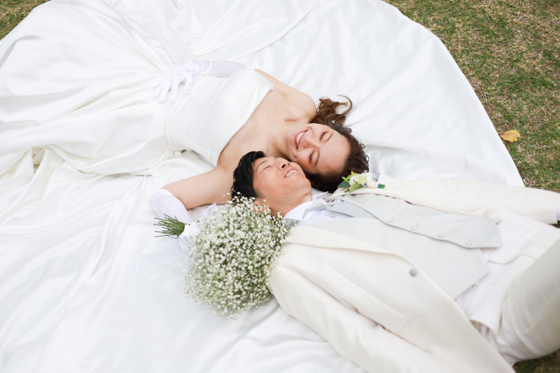 真っ白なドレスに包まれて