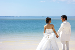 チャペル＆ビーチ(ウエディングドレス)