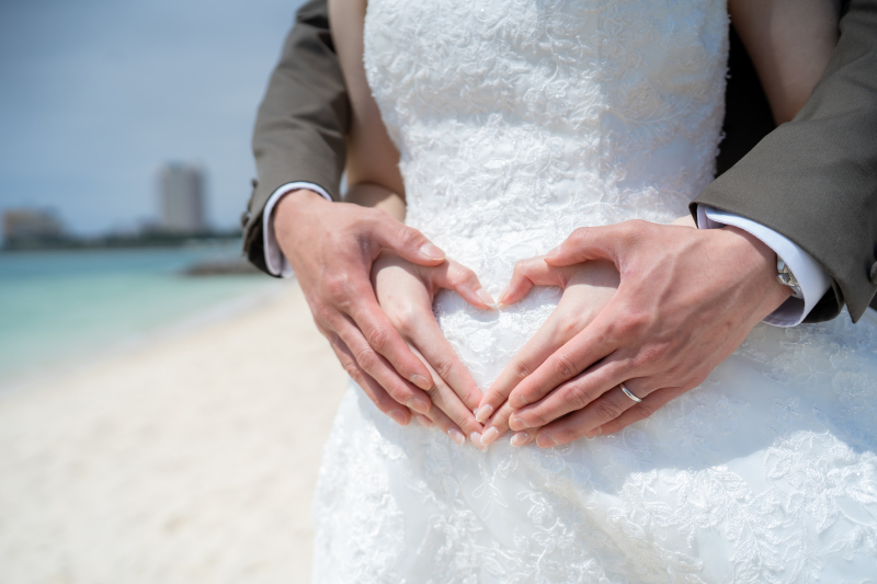 おふたりの愛で包む、小さな命へのハート