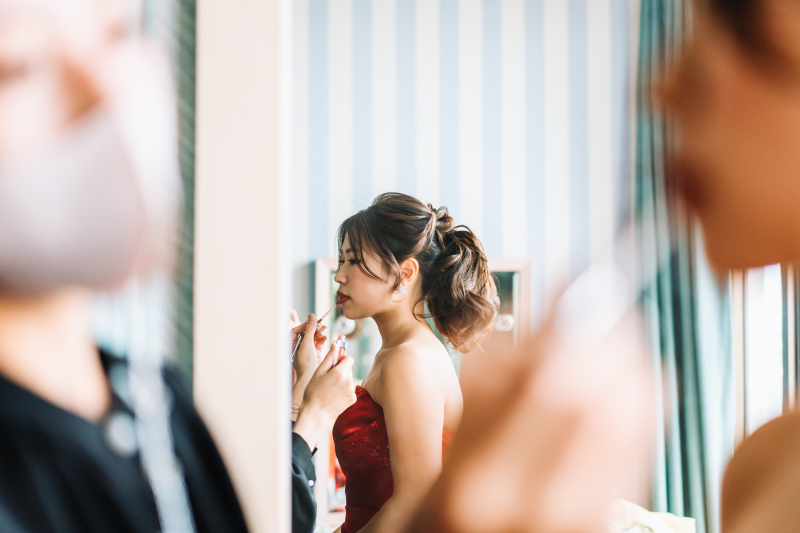 ドレスもヘアスタイルもチェンジ