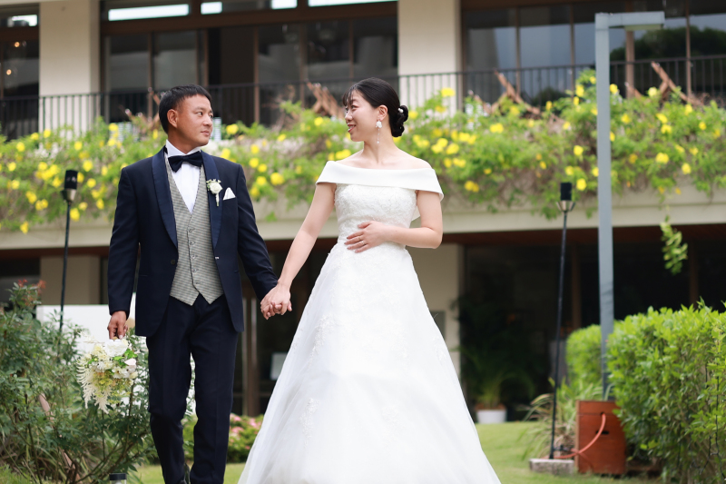 輝く未来に、ふたりの幸せに、弾む心が伝わります♪