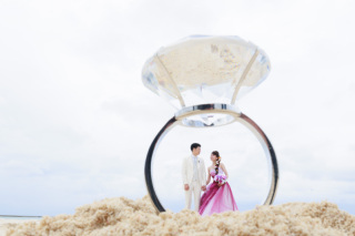 チャペル＆ビーチ (カラー・ウエディングドレス)