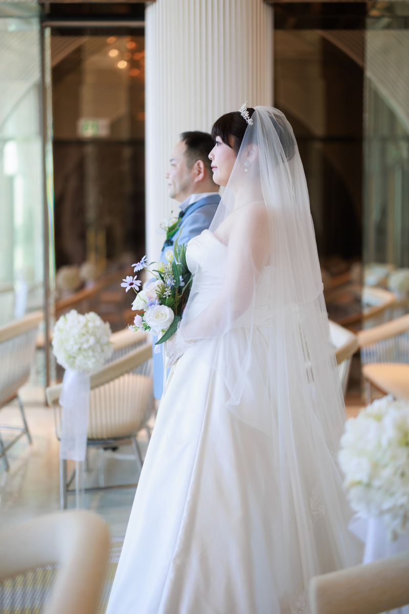 新郎新婦、しあわせをかみしめての ご入場です☆彡