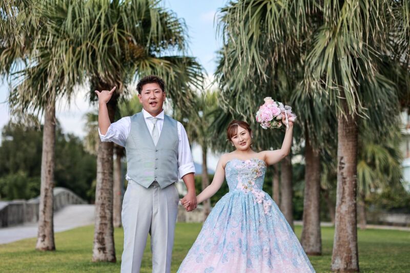 笑顔あふれる、南国の祝福