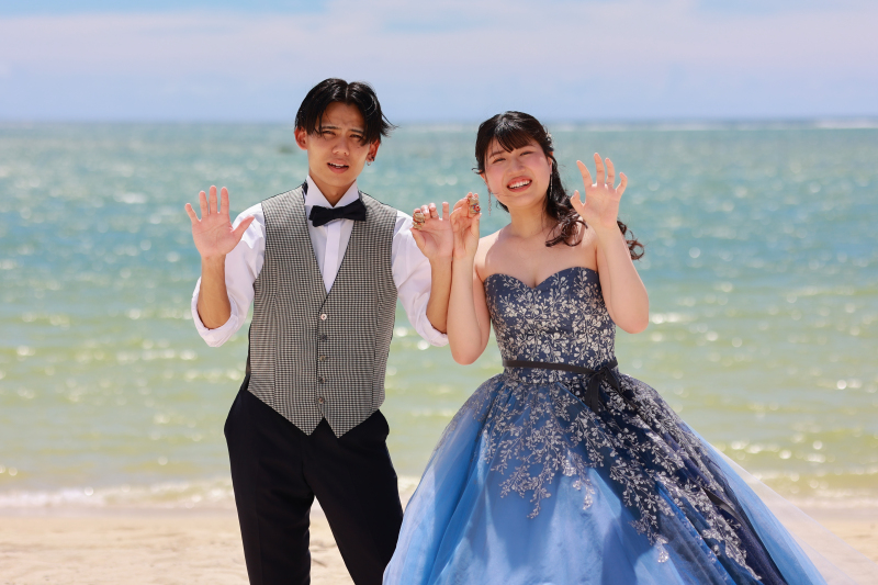 沖縄の守り神シーサーとも写真をお撮りました!