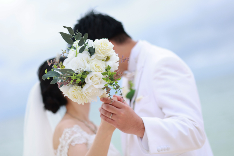 輝く未来に、ふたりの幸せに、弾む心が伝わります♪