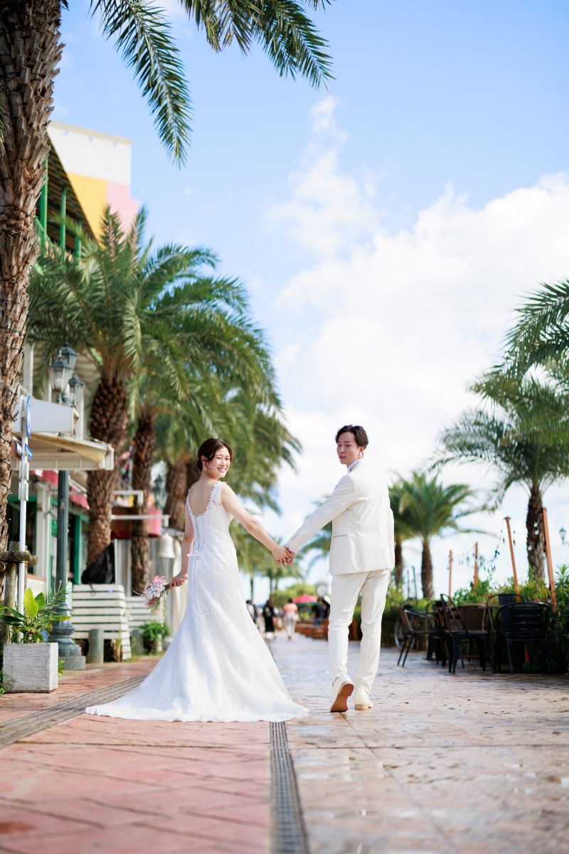 沖縄のリゾートで記録するふたりのウエディング記念