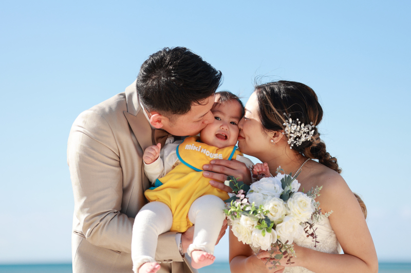 ☆笑顔溢れるファミリーフォトも☆チャペル＆ビーチ撮影で幸せな時間を写真に♪