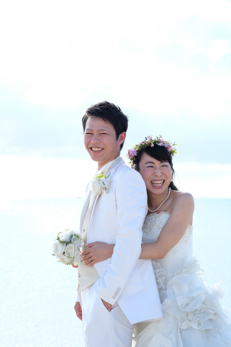 寄り添い合って