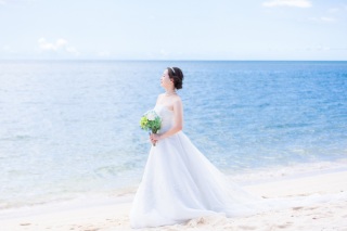 ウエディングドレス（チャペル＆ビーチ）