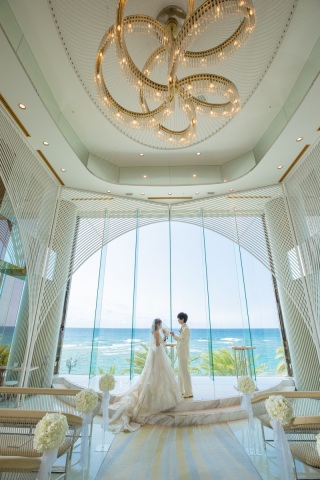 ウェディンングドレス（チャペル＆ビーチ）