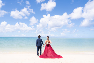 ウェディングドレス＆カラードレス(チャペル＆ビーチ)