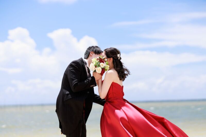 南国の風を感じながら、永遠に忘れない素敵な一日に